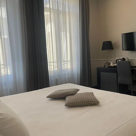 Nazionale 51 Group Alojamento de Acomodação e Pequeno-almoço Roma