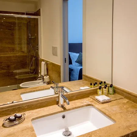 Nazionale 51 Group 4* Rome