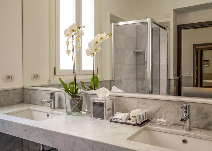 Nazionale 51 Group Bed & Breakfast 4*