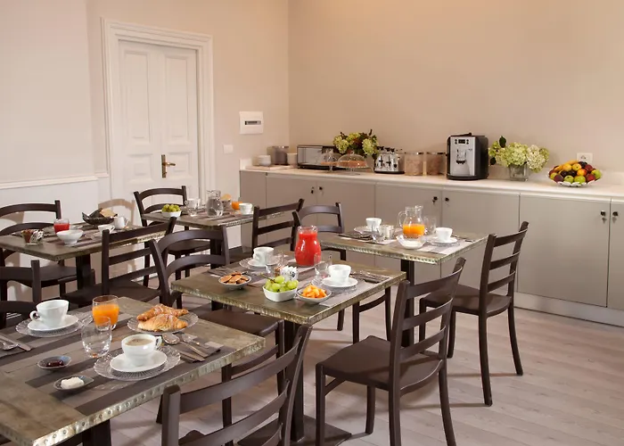 Nazionale 51 Group Bed & Breakfast Rome