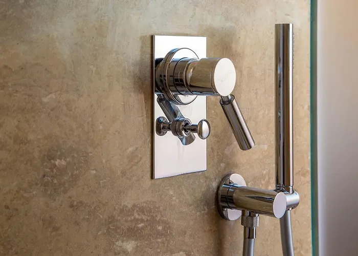 Nazionale 51 Group Bed & Breakfast Rome